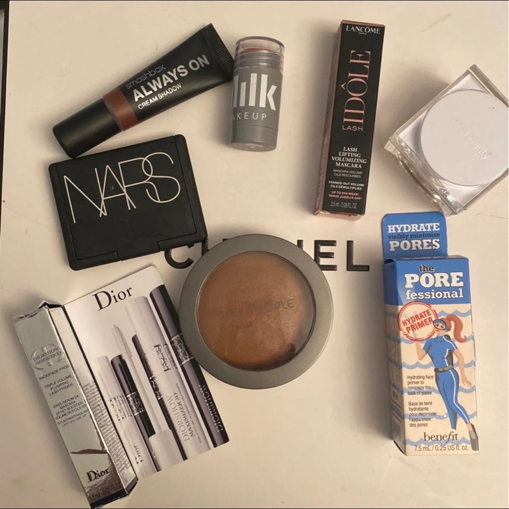 Makeup bundle